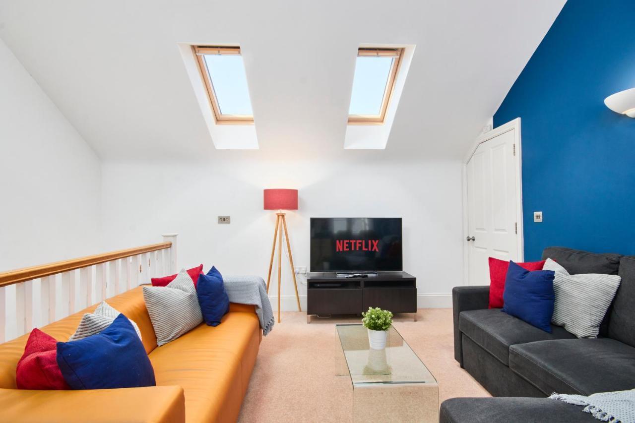 Boutique Bath Apartment Free Parking Exterior photo